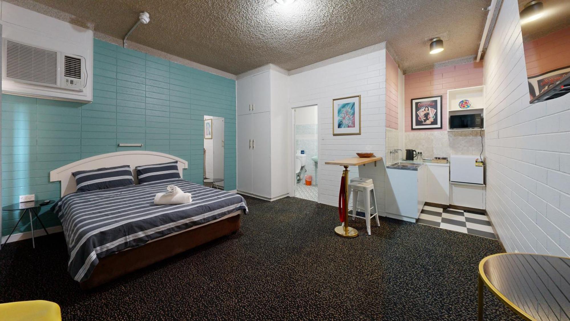 West End Motel & Backpackers Adelaida Exterior foto
